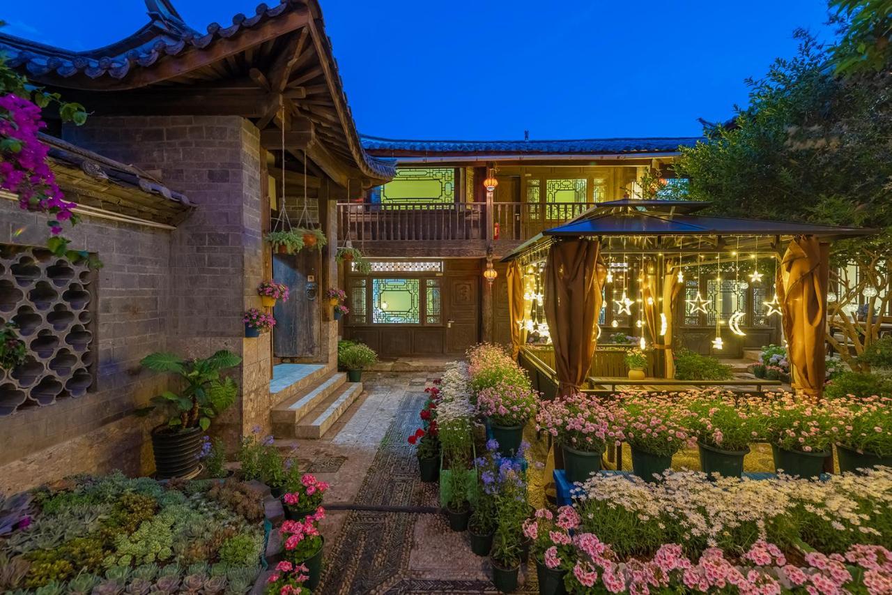 Lijiang Gui Yuan Tian Ju Guesthouse Exterior photo